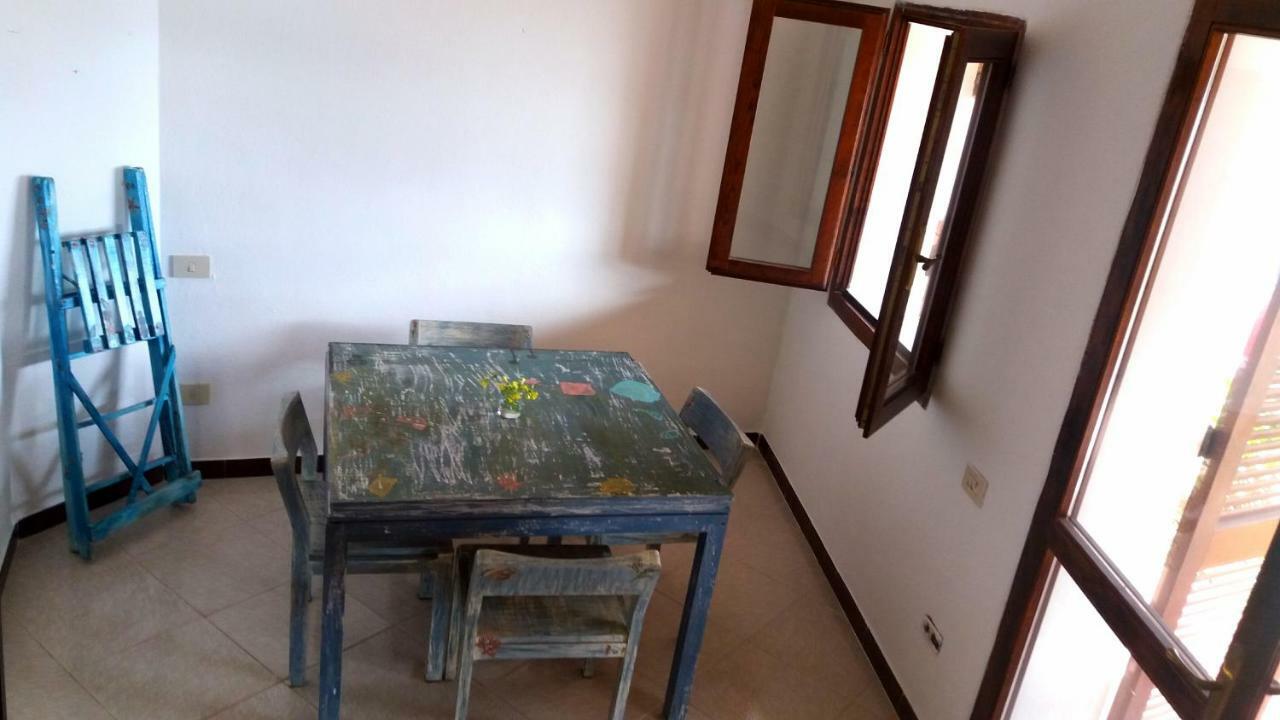 Appartamento Fronte Mare Santa Teresa Gallura Exterior photo